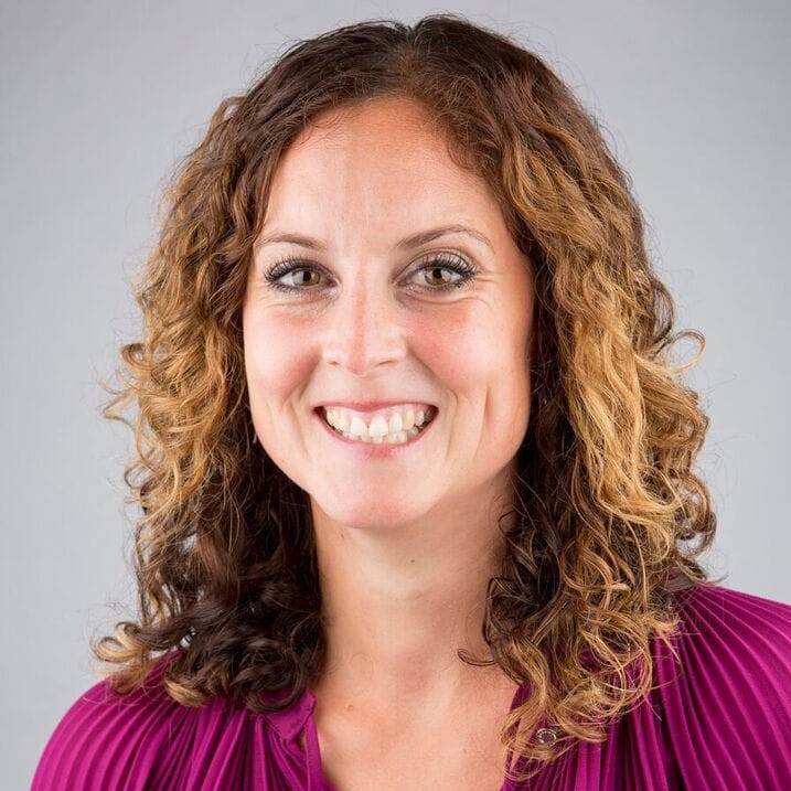 Stephanie Davies Cymunedau Digidol Cymru Cynghorydd Cynhwysiant Digidol